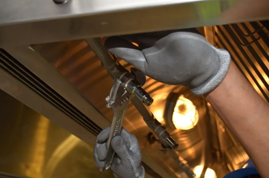 Commercial drain cleaning 